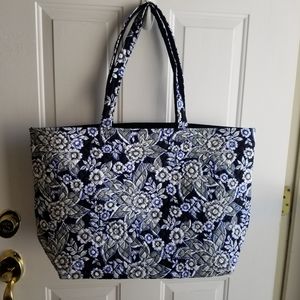 Vera Bradley Grand Tote